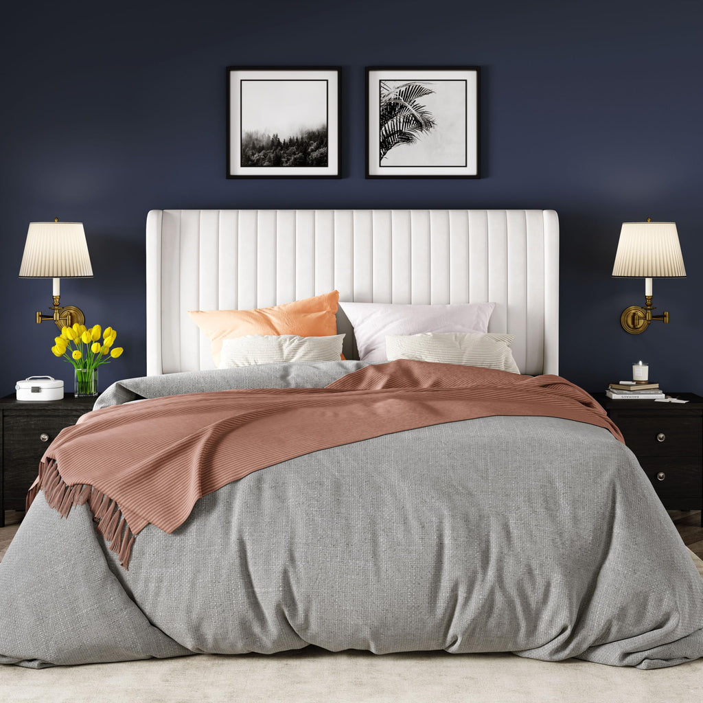 Queen Size White Velvet Upholstered Platform Bed O86166