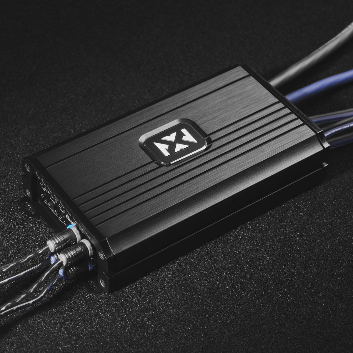 600W RMS 4-Channel Class-D Amplifier B995